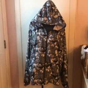 Hunter hooded windbreaker jacket size XXL